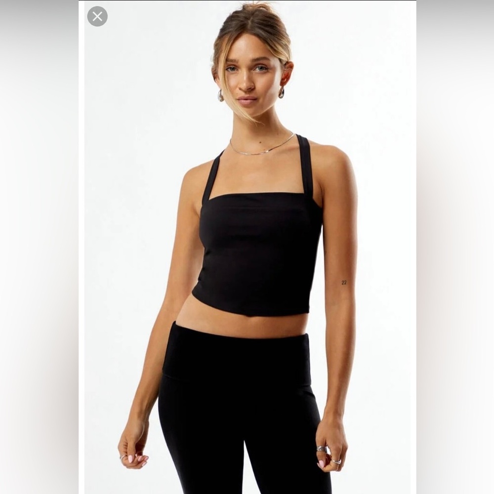 Black Square Neck Crop Tank